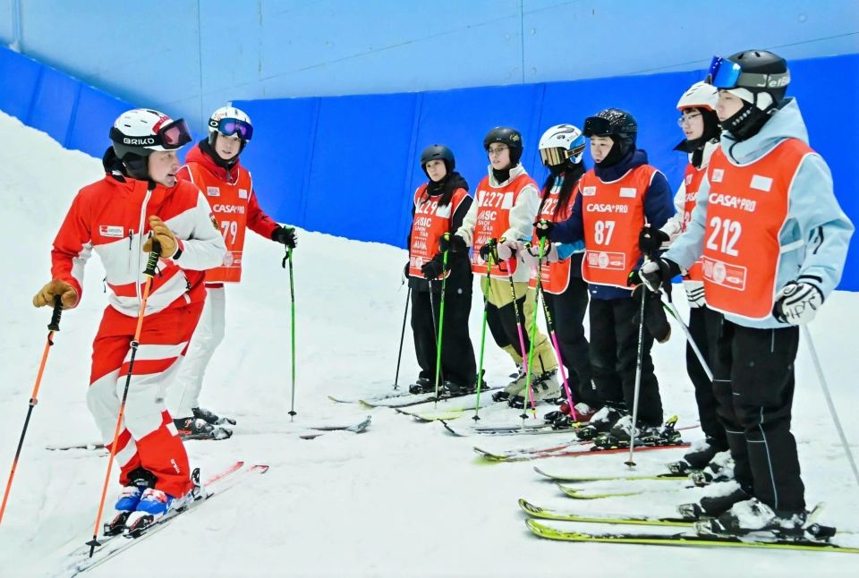 one, snow, bt one, snow, bt